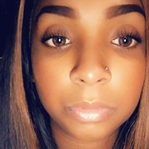 Meet your Posher, Brittney